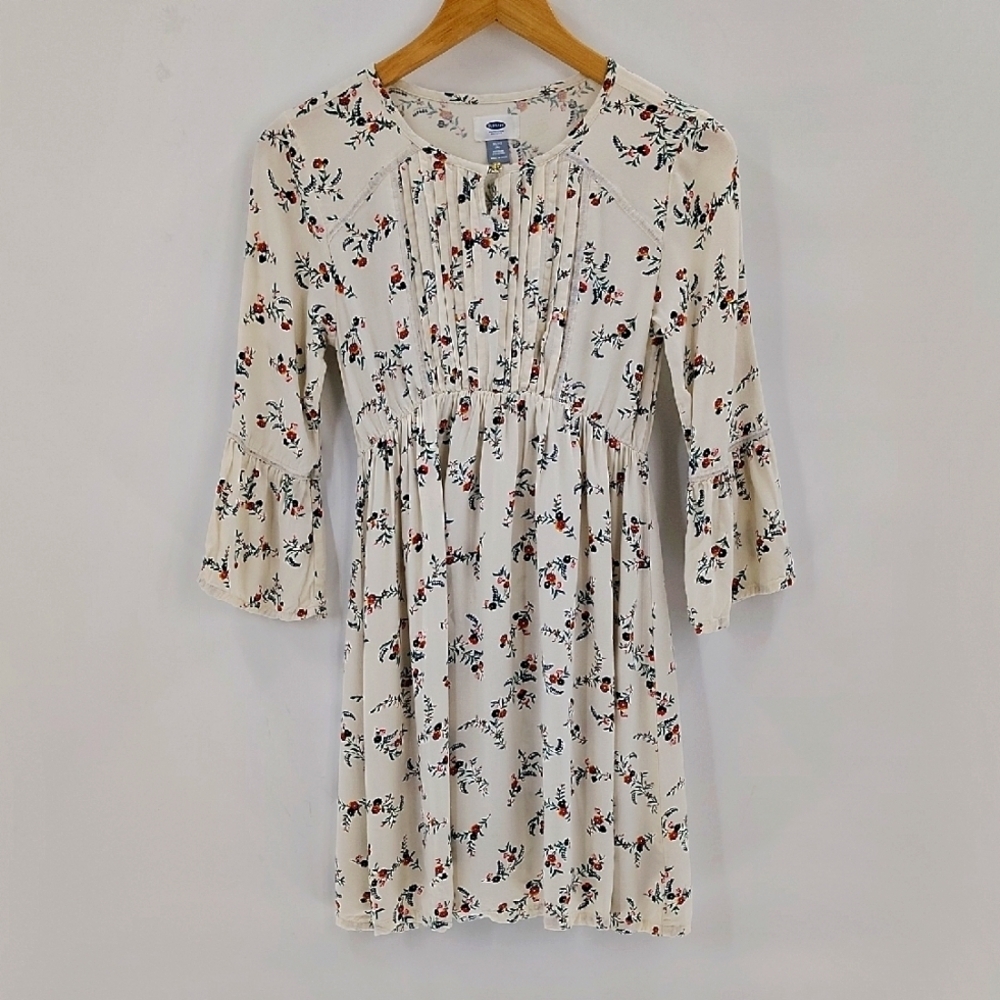Old Navy Cream Sundress with 3/4 Bell Sleeves and Crew Neck